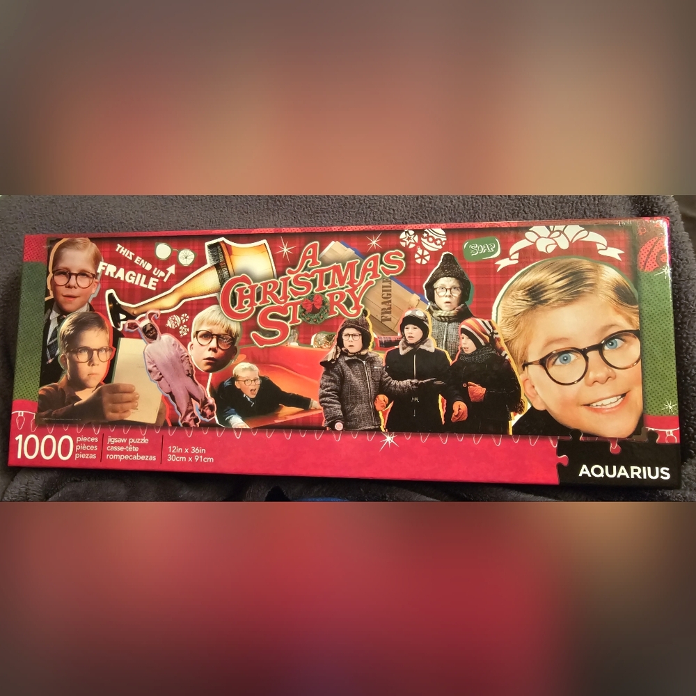LIKE NEW Aquarius A Christmas Story jigsaw puzzle 1000 pieces